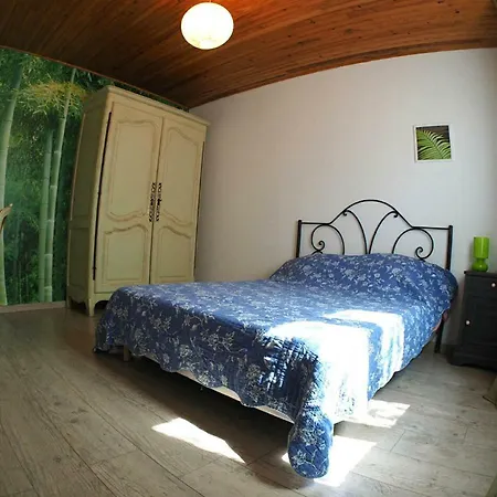Appartement Deux Pièces *